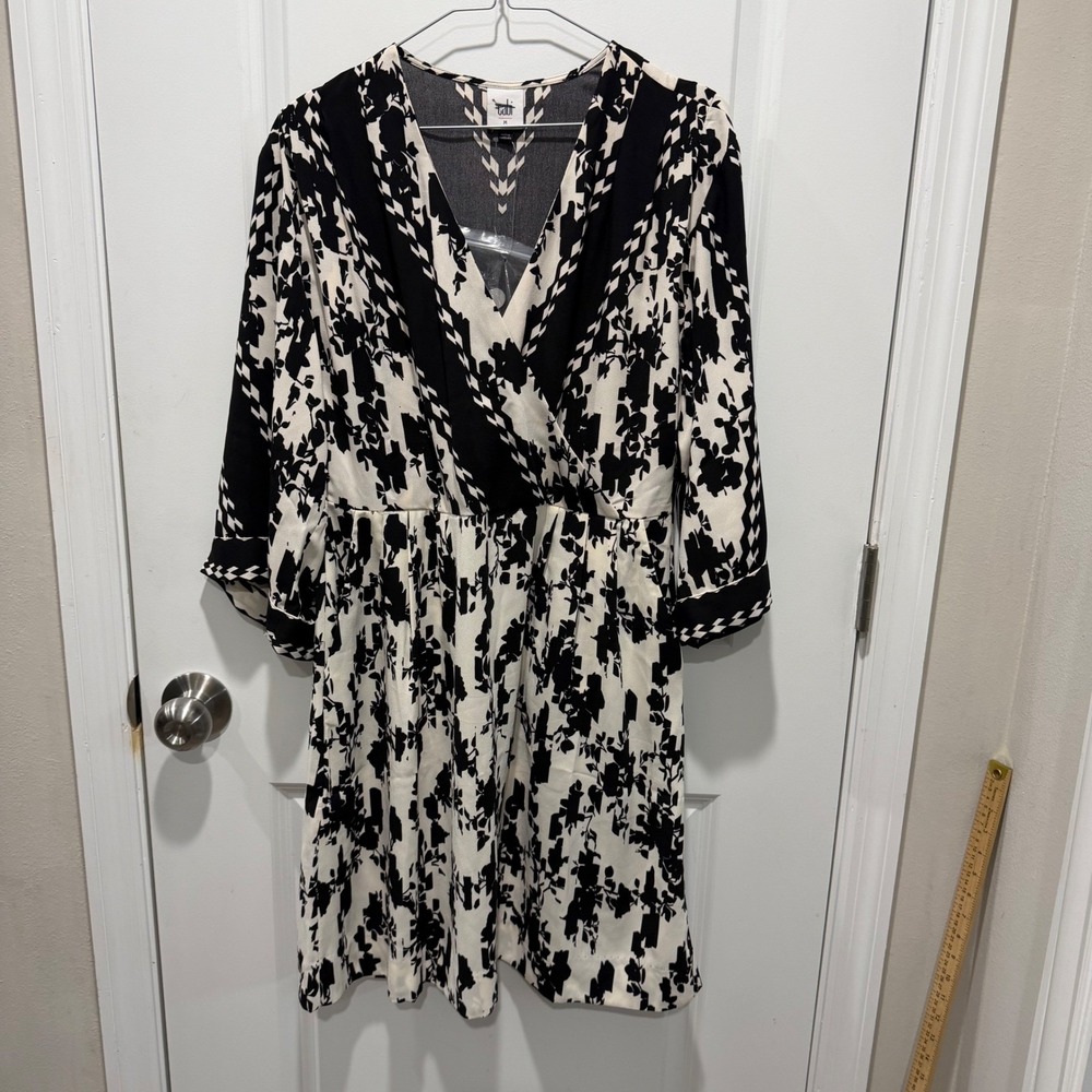 Cabi Womens Wrap Dress Black White Floral Geometric Print Size Medium